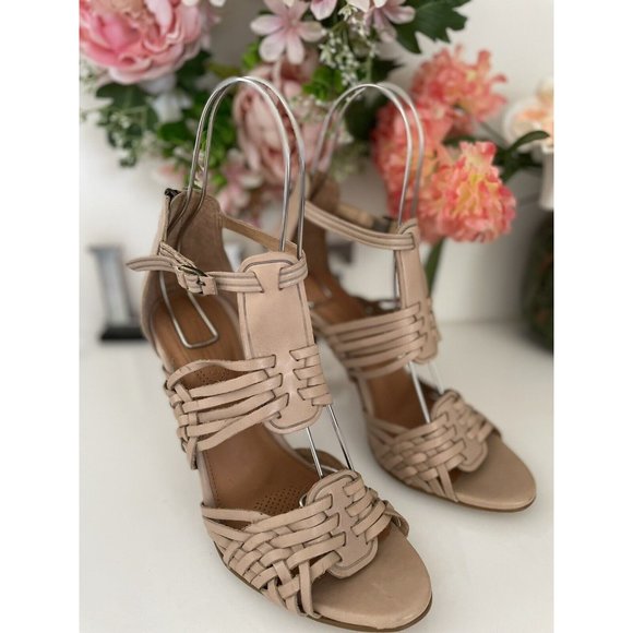 Corso Como Strappy Beige Nude Leather Sandals 4" Heels‎ Back Zipper Size 8.5 EUC - Picture 2 of 11